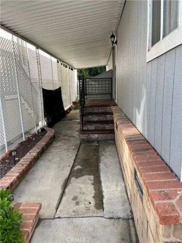 16540 Whittier 6, Whittier, CA 90603