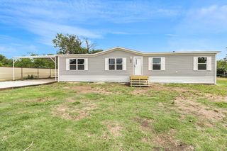 708 W 8th St, Coleman, TX 76834