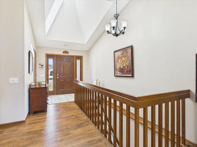 704 Augusta Drive, Waunakee, WI 53597