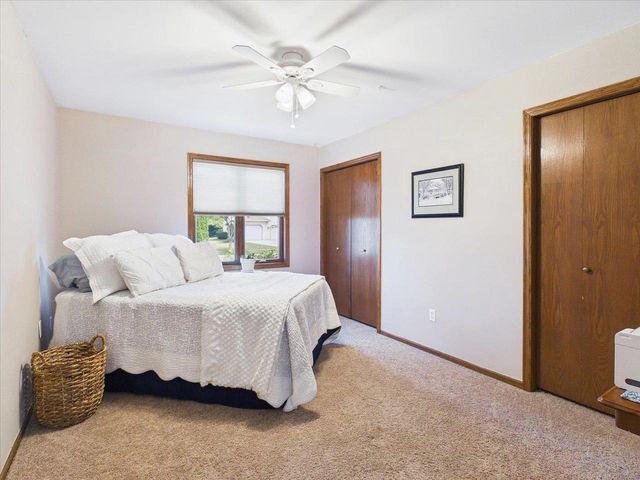 704 Augusta Drive, Waunakee, WI 53597