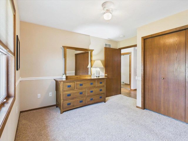 704 Augusta Drive, Waunakee, WI 53597