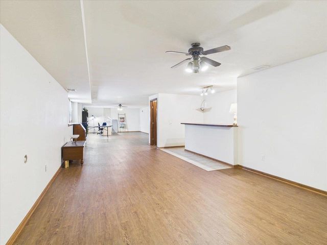 704 Augusta Drive, Waunakee, WI 53597