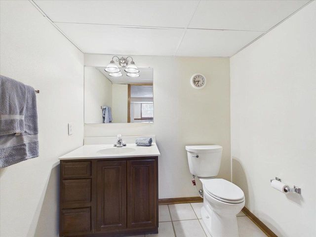 704 Augusta Drive, Waunakee, WI 53597