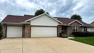 704 Augusta Drive, Waunakee, WI 53597