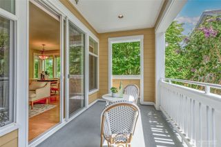 156 Hall Brothers Lp #102, Bainbridge Island, WA 98110
