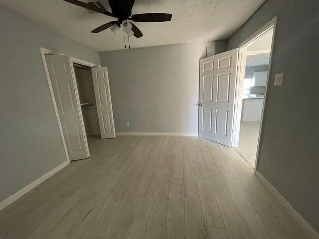 17202 Sunshine Street, Houston, TX 77049