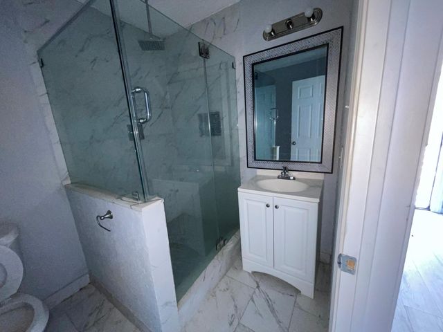 17202 Sunshine Street, Houston, TX 77049