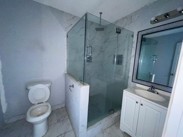 17202 Sunshine Street, Houston, TX 77049