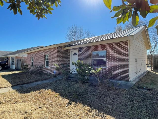 17202 Sunshine Street, Houston, TX 77049