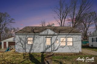 805 Sunnock Avenue, Kalamazoo, MI 49001