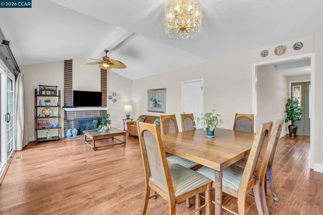 5565 Banff Ct, Concord, CA 94521