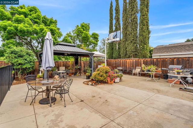 5565 Banff Ct, Concord, CA 94521