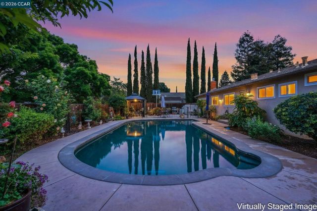 5565 Banff Ct, Concord, CA 94521