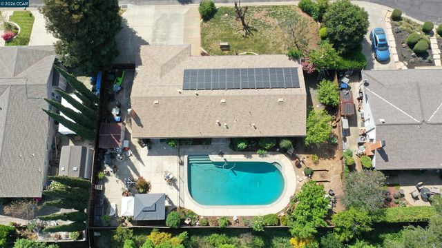 5565 Banff Ct, Concord, CA 94521