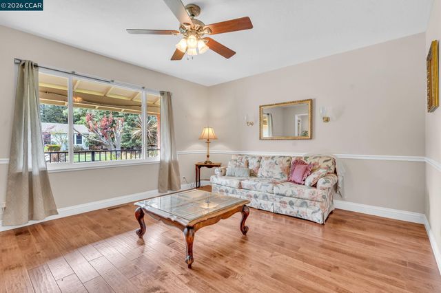 5565 Banff Ct, Concord, CA 94521