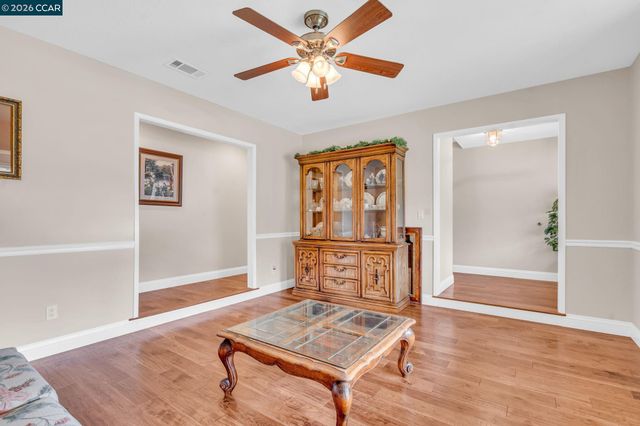 5565 Banff Ct, Concord, CA 94521