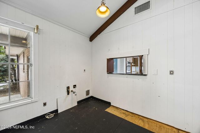 6841 MADRID Avenue, Jacksonville, FL 32217