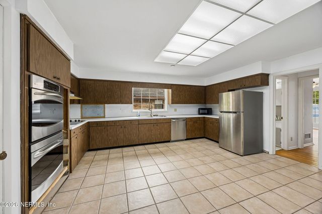 6841 MADRID Avenue, Jacksonville, FL 32217