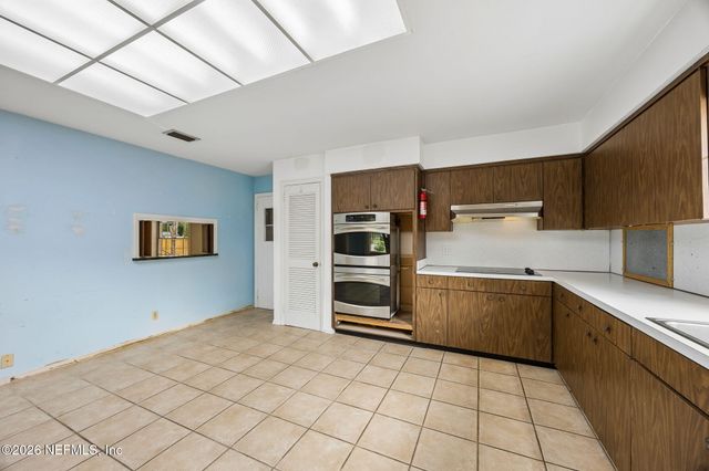 6841 MADRID Avenue, Jacksonville, FL 32217