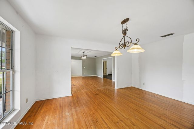 6841 MADRID Avenue, Jacksonville, FL 32217