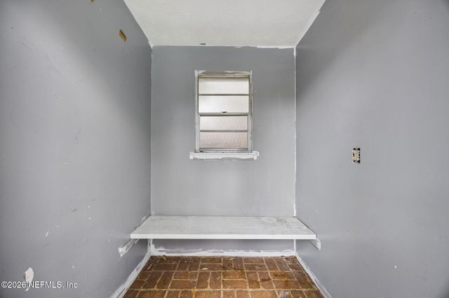 6841 MADRID Avenue, Jacksonville, FL 32217