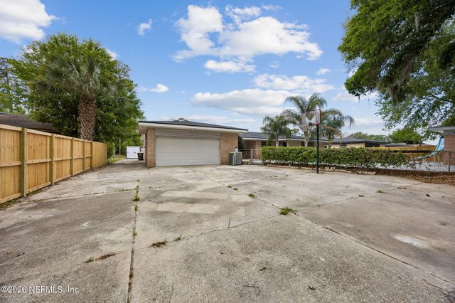 6841 MADRID Avenue, Jacksonville, FL 32217