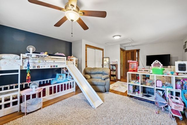 40 3rd Ave, Halifax, MA 02338