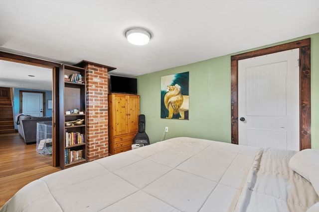 40 3rd Ave, Halifax, MA 02338