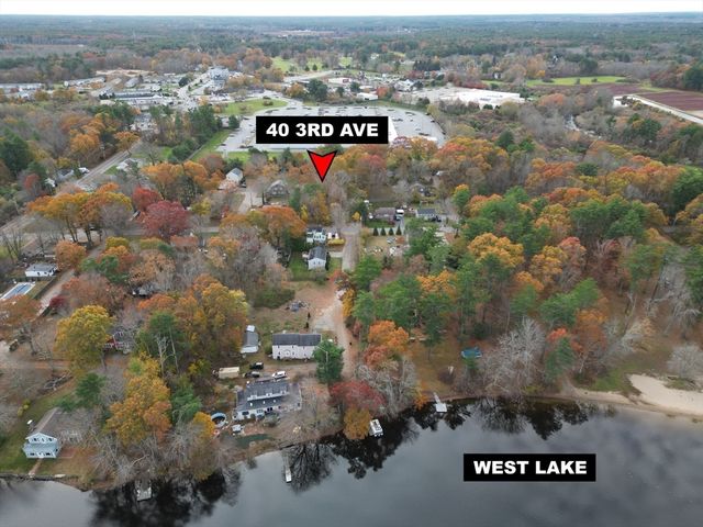 40 3rd Ave, Halifax, MA 02338