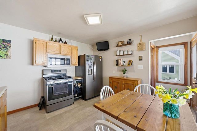1216 15th AVENUE, Grafton, WI 53024
