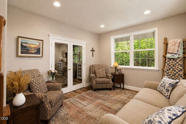 4110 Hemlock Drive, Medford, OR 97504