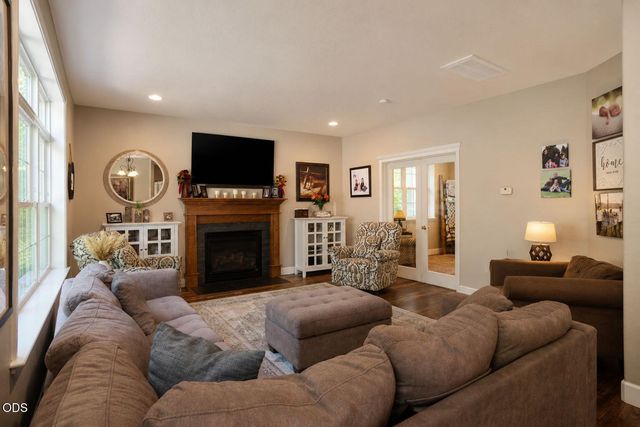 4110 Hemlock Drive, Medford, OR 97504