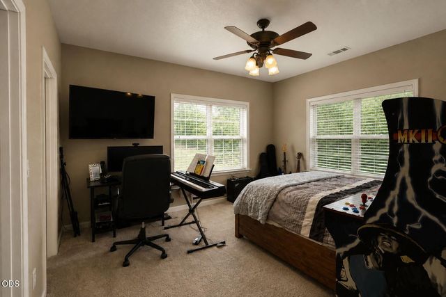 4110 Hemlock Drive, Medford, OR 97504