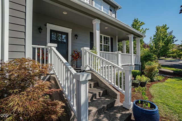 4110 Hemlock Drive, Medford, OR 97504