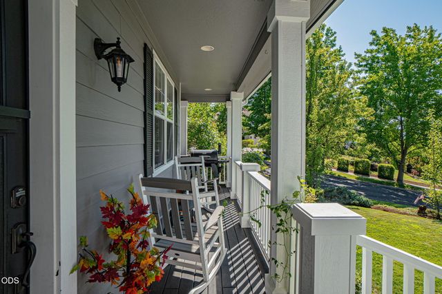4110 Hemlock Drive, Medford, OR 97504