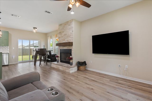 426 Alexander, Hillsboro, TX 76645