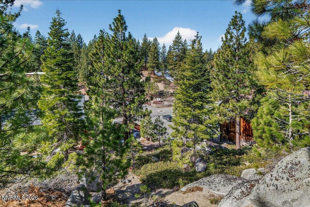 Image 7 of property listing at 187 Tramway Drive, Stateline, NV 89449