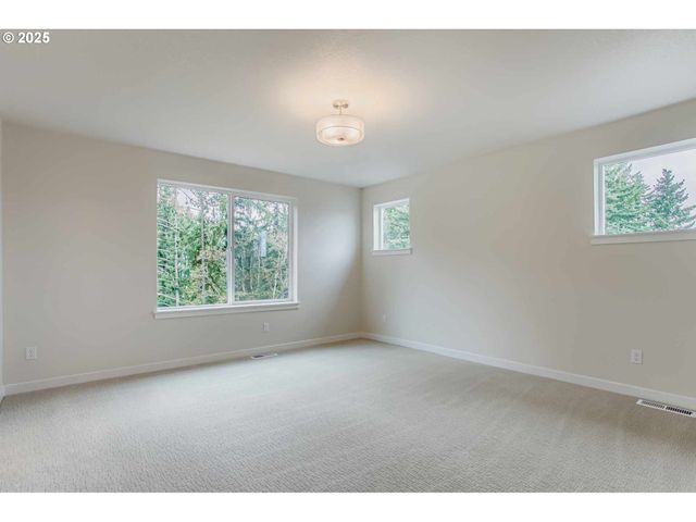 7827 Sw THORNBRIDGE Ter, Beaverton, OR 97007