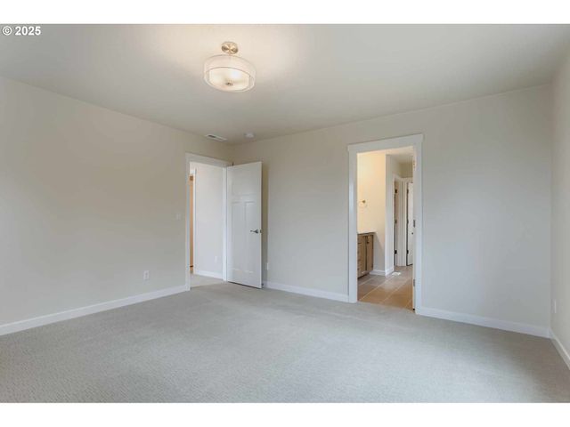 7827 Sw THORNBRIDGE Ter, Beaverton, OR 97007