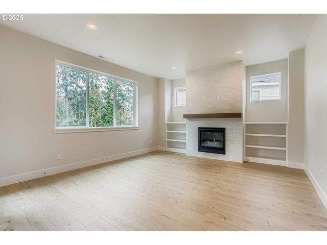 7827 Sw THORNBRIDGE Ter, Beaverton, OR 97007