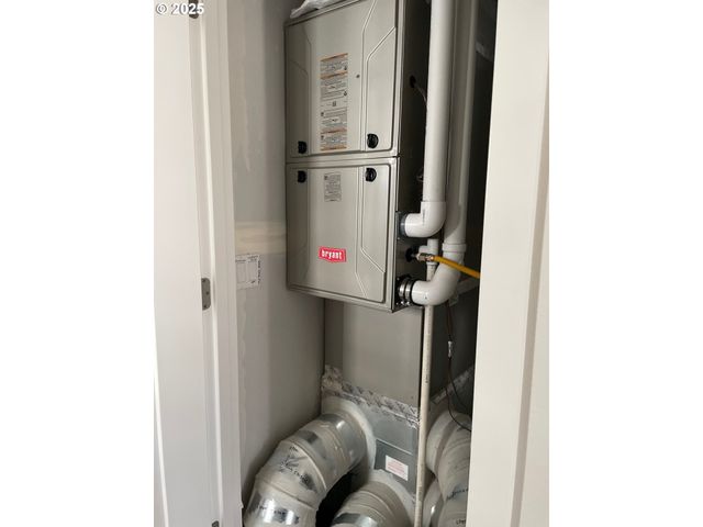 7827 Sw THORNBRIDGE Ter, Beaverton, OR 97007