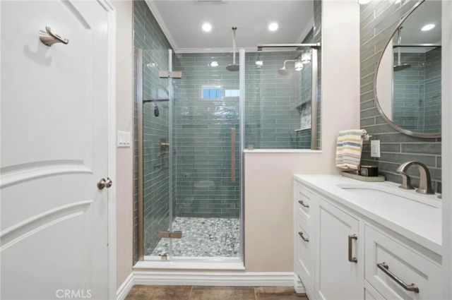 1100 W Gage Avenue, Los Angeles, CA 90044