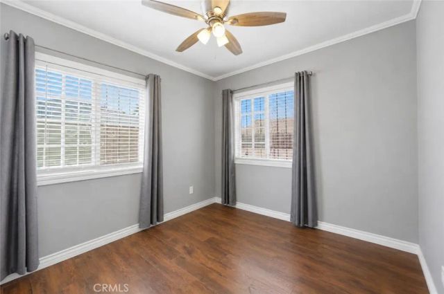 1100 W Gage Avenue, Los Angeles, CA 90044