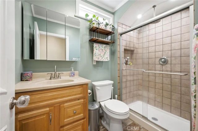 1100 W Gage Avenue, Los Angeles, CA 90044