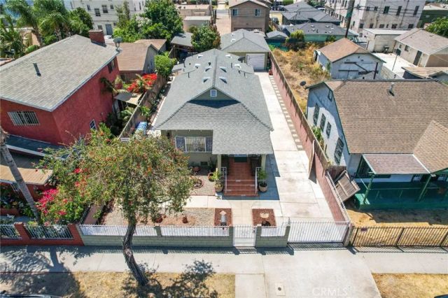 1100 W Gage Avenue, Los Angeles, CA 90044