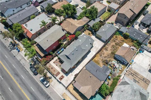 1100 W Gage Avenue, Los Angeles, CA 90044