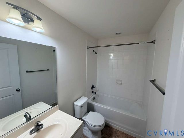 1501 stonewall Manor Dr, Henrico, VA 23228