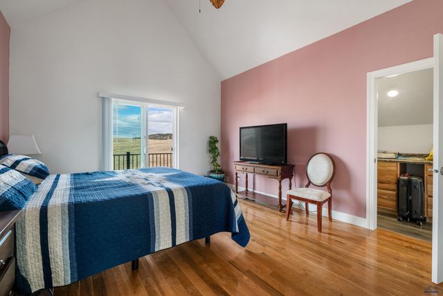 12589 RED DIRT RD, Hot Springs, SD 57747