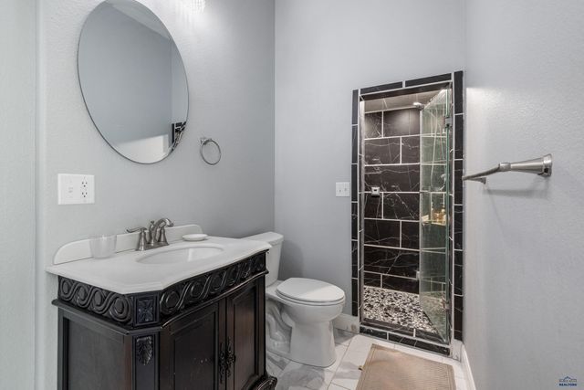 12589 RED DIRT RD, Hot Springs, SD 57747