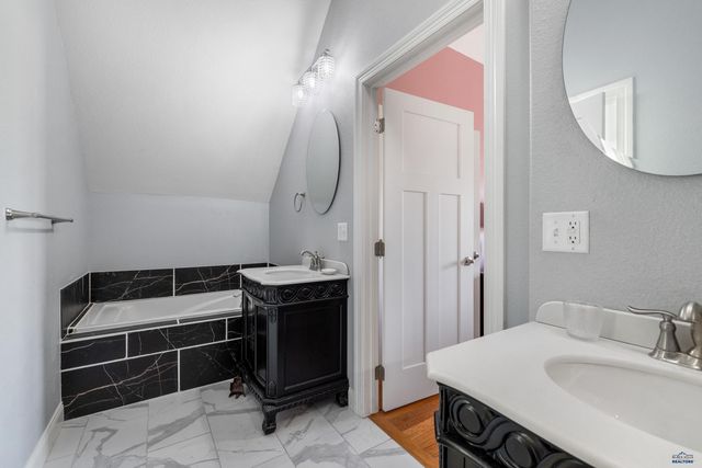 12589 RED DIRT RD, Hot Springs, SD 57747